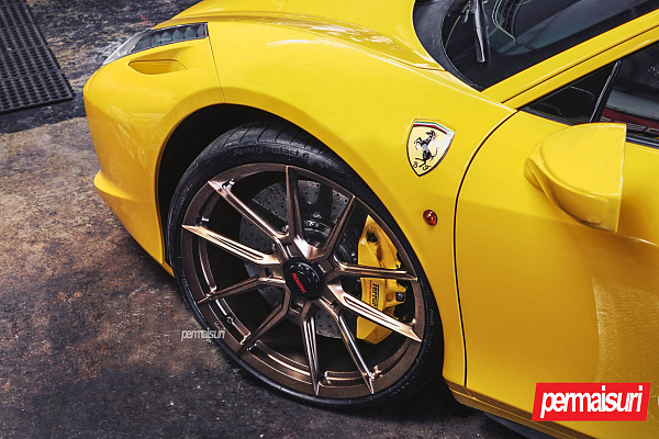 Фото дисков NOVITEC NF10 Сатиновая бронза на Ferrari 458