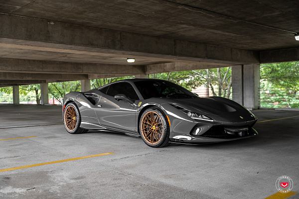 Фото дисков Vossen S21-02 Сатиновая темная медь на Ferrari F8