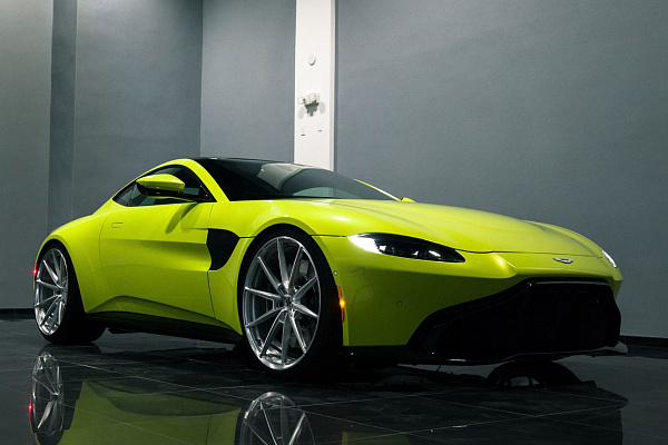 Фото дисков Anrky AN18 Глянцевый лак на Aston Martin Vantage 4