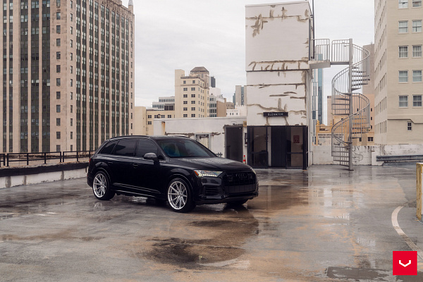 Фото дисков Vossen HFX-2 (5-Lug) Серебро на Audi Q7 (4M)