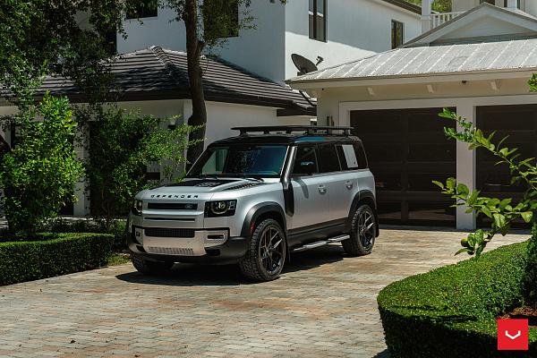 Фото дисков Vossen HF-5 Черный сатин на Land Rover Defender II