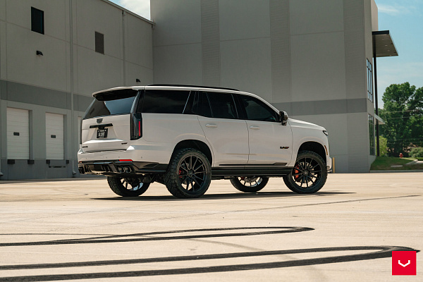 Фото дисков Vossen HF6-1 Черный глянец на Cadillac Escalade V