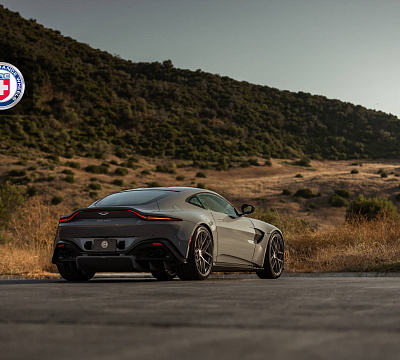 Фото дисков HRE P101SC на Aston Martin Vantage 4