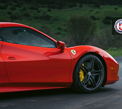 Фото дисков HRE P107SC на Ferrari 488