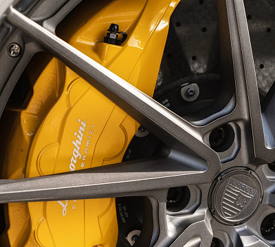 Фото дисков Anrky AN33 на Lamborghini Urus