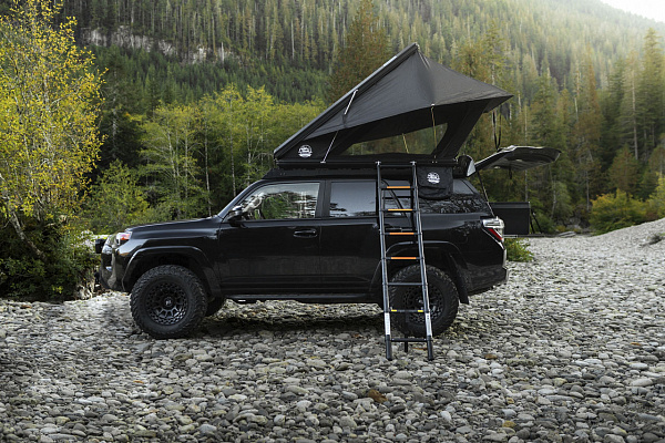 Фото дисков Black Rhino BARRAGE  на Toyota 4Runner V