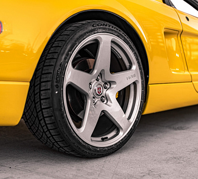 Фото дисков HRE 527M на Acura NSX I