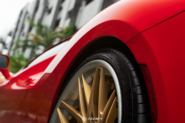 Фото дисков Anrky S3-X1 Сатиновое золото на Ferrari F8