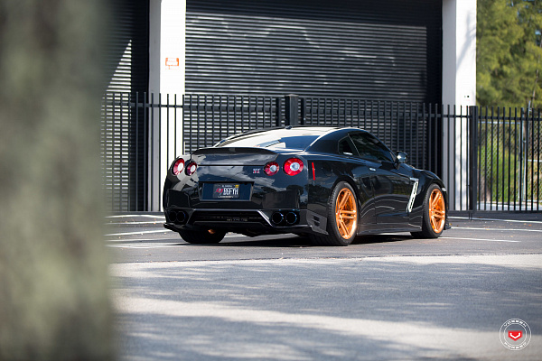 Фото дисков Vossen CG-202 Глянцевая медь на Nissan GT-R