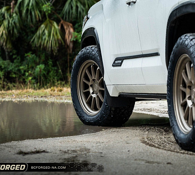 Фото дисков BC Forged TD01 на Toyota Sequoia III