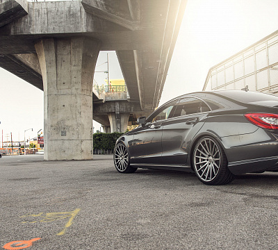 Фото дисков Vossen VFS-2 на Mercedes-Benz CLS (C218)