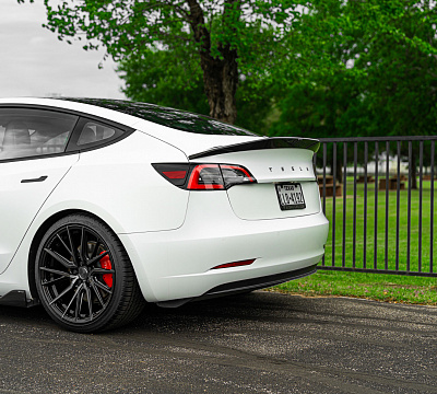 Фото дисков Vossen HF-4T на Tesla Model 3