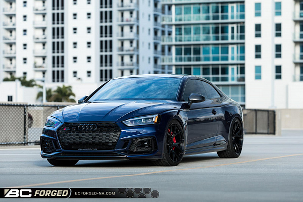 Фото дисков BC Forged RZ05 Черный глянец на Audi A/S/RS 5 (F5)