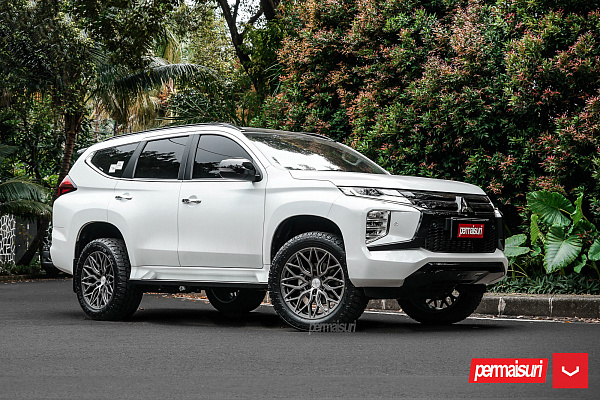 Фото дисков Vossen HF6-3 Сатиновый графит на Mitsubishi Pajero Sport III