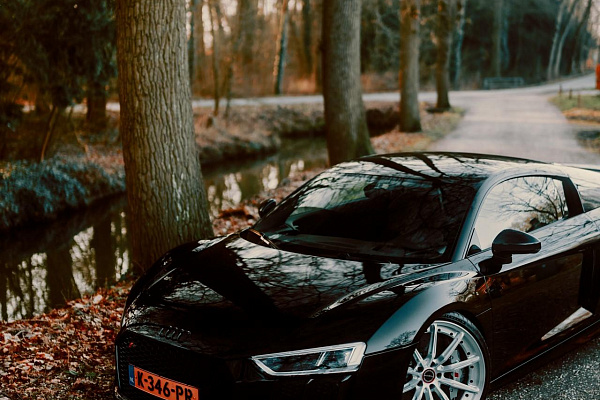 Фото дисков Brixton Forged R11-R Глянцевый лак на Audi R8 (4S)