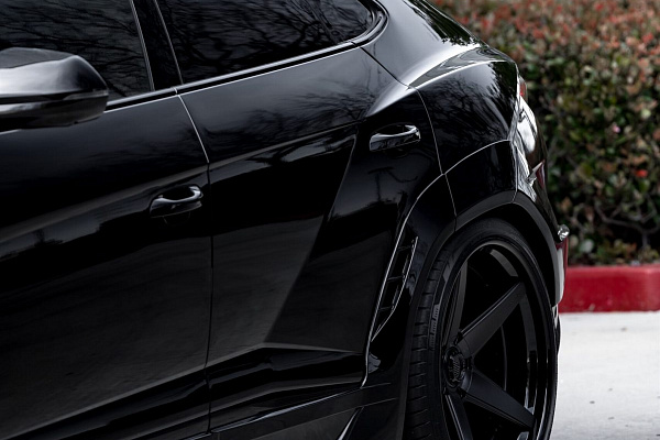 Фото дисков Anrky RS5.3 Черный сатин на Lamborghini Urus