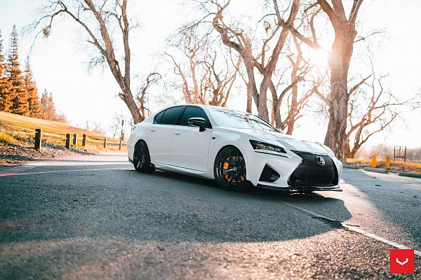 Фото дисков Vossen HF-5 Черный сатин на Lexus GS IV