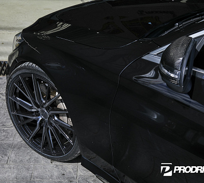 Фото дисков Vossen HF-4T на Mercedes-Benz C-Class (W205)