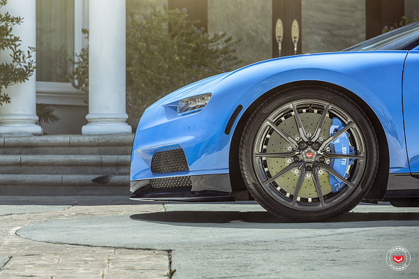 Фото дисков Vossen M-X2 Глянцевый графит на Bugatti Chiron