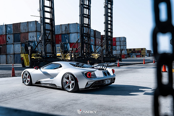 Фото дисков Anrky RS5.3 Глянцевый лак на Ford GT II