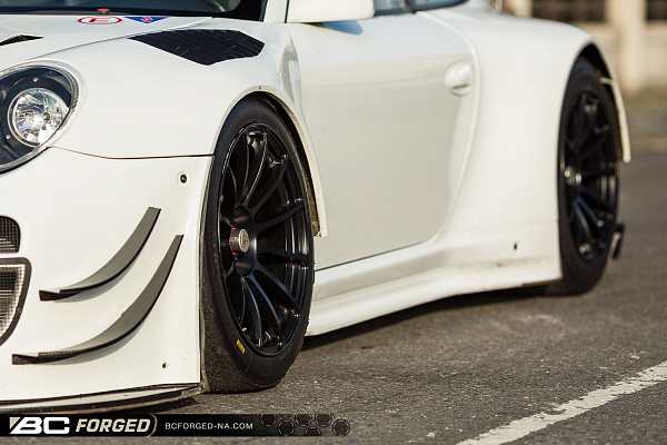 Фото дисков BC Forged RS43 Черный матовый на Porsche 911 VI