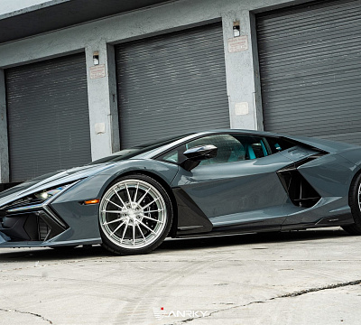 Фото дисков Anrky AN39 на Lamborghini Revuelto