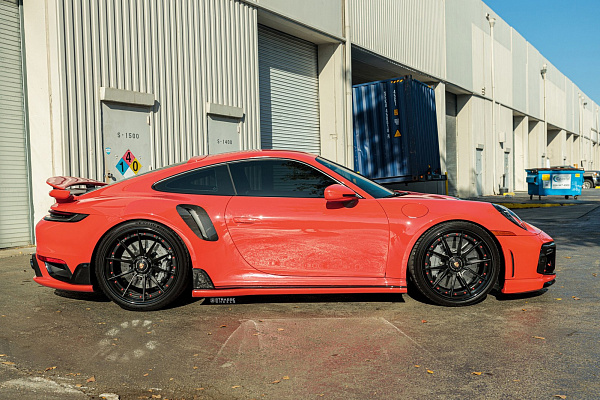 Фото дисков Strasse Wheels SV10 Deep Concave Duoblock Черный сатин на Porsche 911 VIII