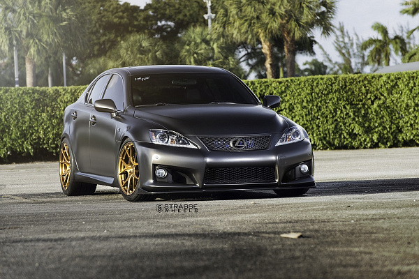 Фото дисков Strasse Wheels SM5R Deep Concave Monoblock Сатиновое золото на Lexus IS II