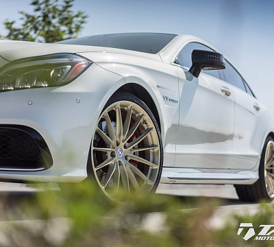 Фото дисков HRE P103 на Mercedes-Benz CLS (C218)