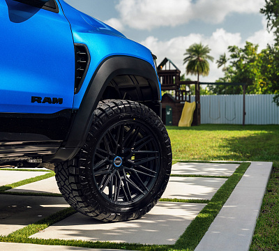 Фото дисков Vossen HF6-5 на Ram 1500 V