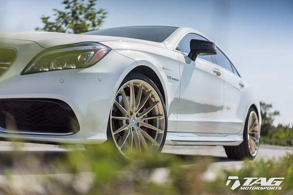 Фото дисков HRE P103 Глянцевая шампань на Mercedes-Benz CLS (C218)