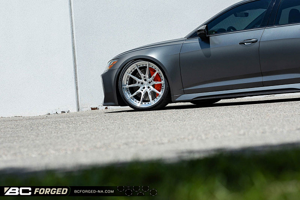 Фото дисков BC Forged HCA674 Глянцевый лак на Audi A/RS 6 (C8)