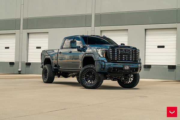 Фото дисков Vossen HFX-1 (8-Lug) Черный глянец на GMC Sierra IV