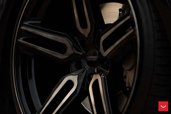 Фото дисков Vossen HF-1 Черный глянец на Audi A/RS 7 (4G)
