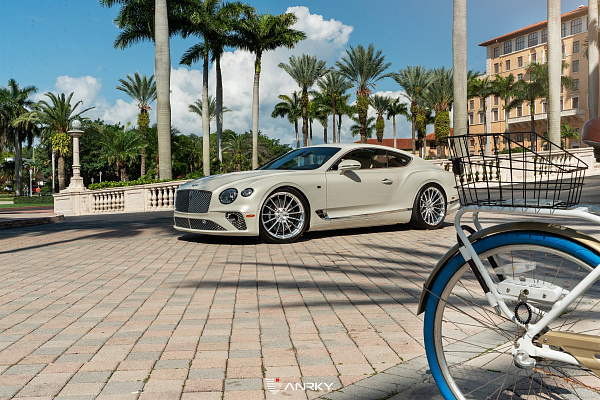 Фото дисков Anrky AN19 Полированный лак на Bentley Continental GT III