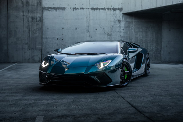 Фото дисков Brixton Forged TR05 Черный глянец на Lamborghini Aventador