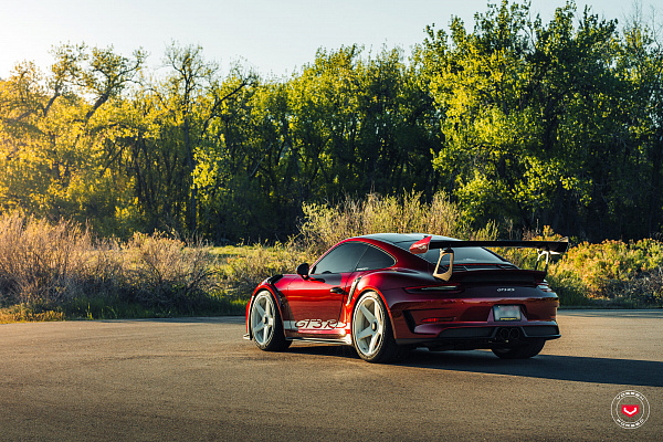 Фото дисков Vossen GEN-01 Белый глянец на Porsche 911 VII