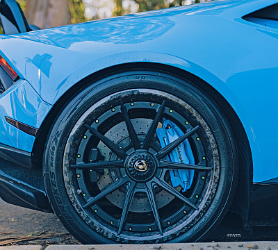 Фото дисков Savini SV10 на Lamborghini Huracan
