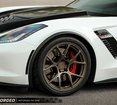 Фото дисков BC Forged RZ05 на Chevrolet Corvette C7