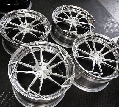ADV.1 ADV5.3 M.V2 CS