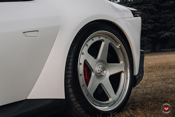 Фото дисков Vossen GEN-01 (3-Piece) Сатиновый лак на Ferrari 12Cilindri