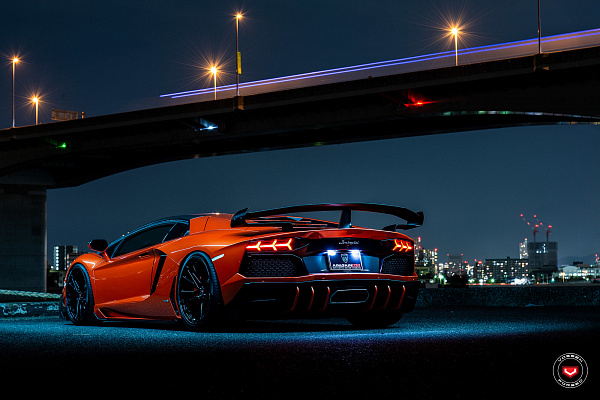 Фото дисков Vossen M-X6 Черный глянец на Lamborghini Aventador