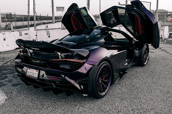Фото дисков Brixton Forged CM6-RS Черный сатин на McLaren 720S