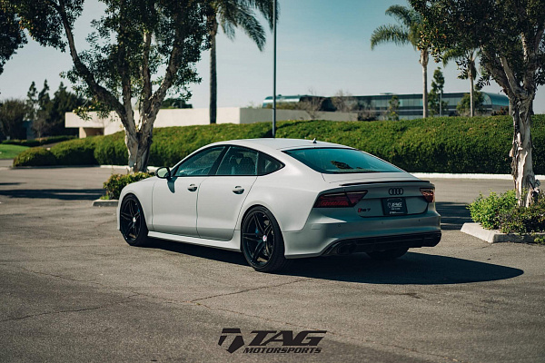 Фото дисков HRE P107 Черный глянец на Audi A/RS 7 (4G)