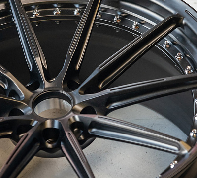 Фото дисков Brixton Forged R11-R на Bentley Continental GT III