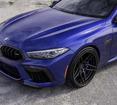 Фото дисков Strasse Wheels SV4 Deep Concave Duoblock на BMW 8/M8