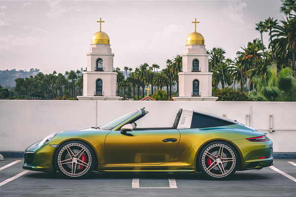 Фото дисков CEC C111 Сатиновая бронза на Porsche 911 VII