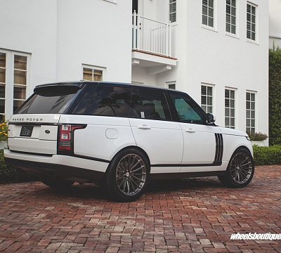 Фото дисков HRE P103 на Land Rover Range Rover IV