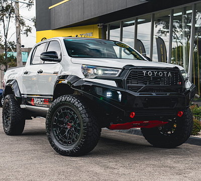 Фото дисков Vossen HFX-1 (6-Lug) на Toyota Hilux VIII