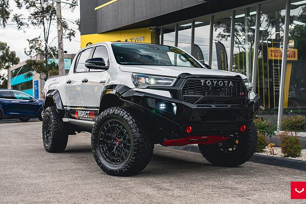Фото дисков Vossen HFX-1 (6-Lug) Черный глянец на Toyota Hilux VIII